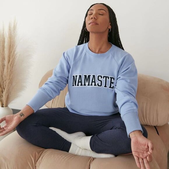 NWT Manduka X Spiritual Gangster Bridget Raglan Blue NAMASTE Sweatshirt Sz Small - Picture 1 of 8